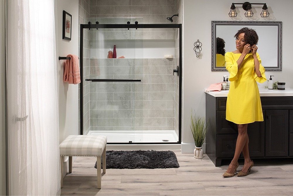 The Perks of Converting Your Bathtub into a Walk-In Shower