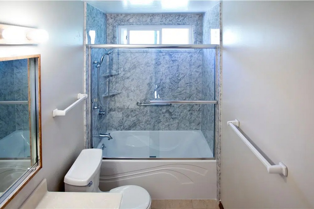 Outdated and Damaged Tub? Here’s Why It’s Time for an Upgrade