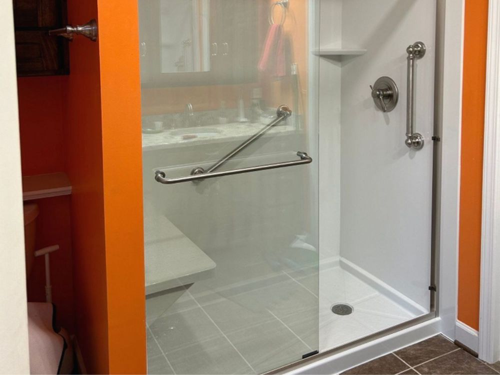 How Walk-In Showers Redefine Comfort and Convenience