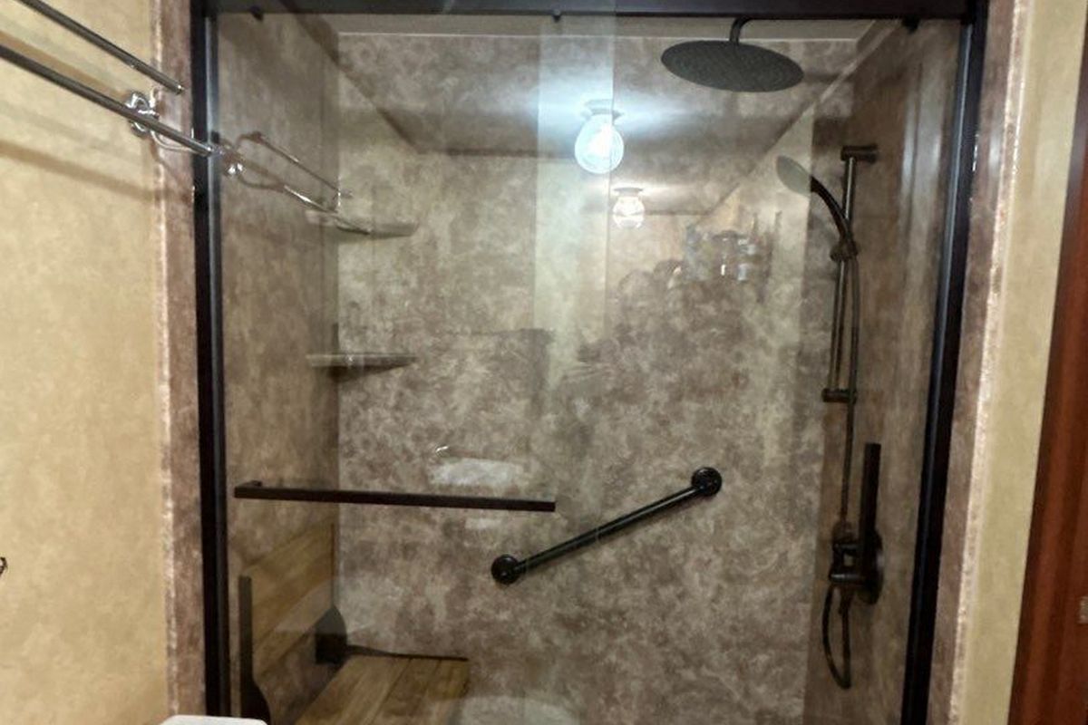 tub to shower conversion feature