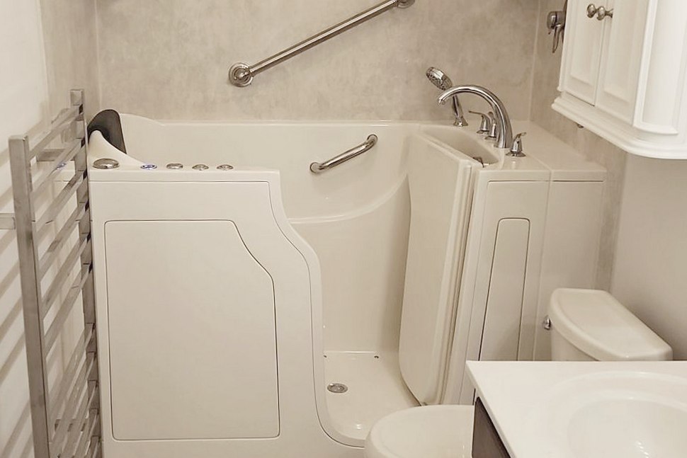 Are Walk-In Tubs Worth the Investment?