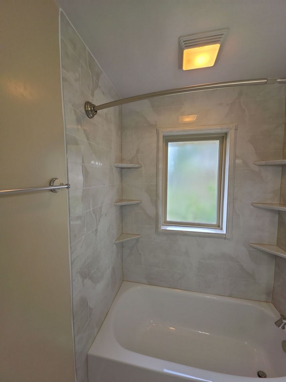 Tub Installation in Christiansburg, VA (3)