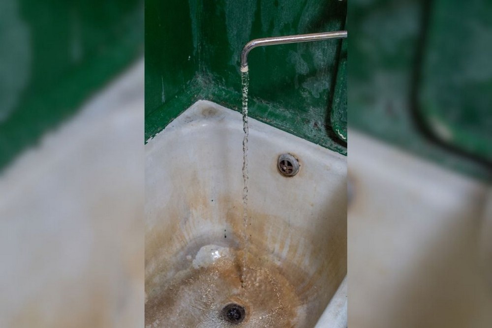 Is Your Bathtub a Trick Instead of a Treat? Here's How to Tell